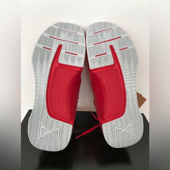 Size 10.5 Mens Nike Metcon 9 Gym Weightlifting Workout Shoes Red DZ2617-600 - Picture 6 of 8